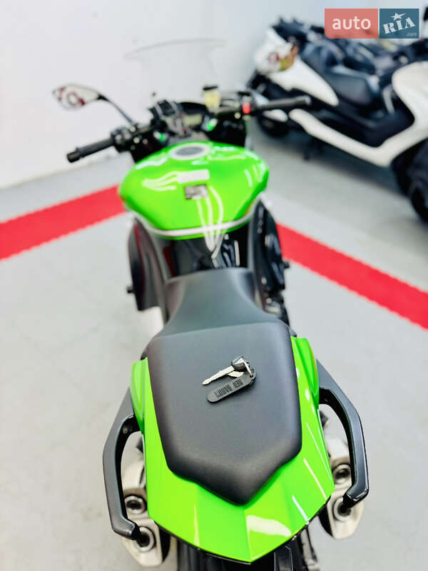 Спортбайк Kawasaki Ninja 2015 в Одесі