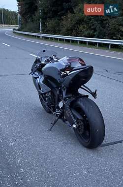 Спортбайк Kawasaki Ninja 2019 в 