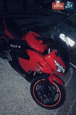 Спортбайк Kawasaki Ninja 2012 в Килии