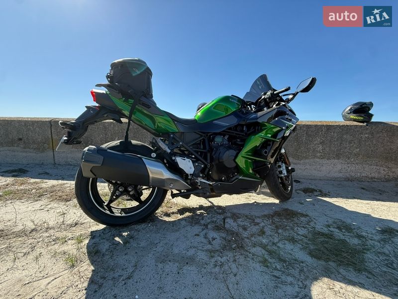 Kawasaki Ninja 2023
