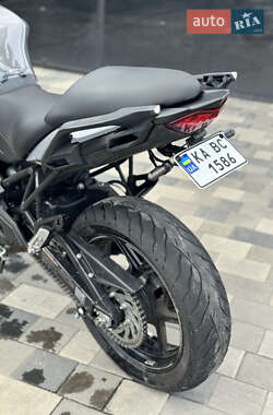 Мотоцикл Спорт-туризм Kawasaki Versys 650 2016 в 