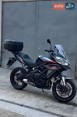 Мотоцикл Спорт-туризм Kawasaki Versys 650 2022 в 