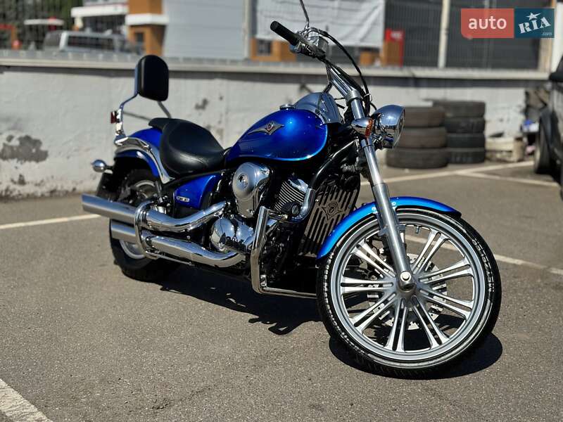 Kawasaki VN 900 2009