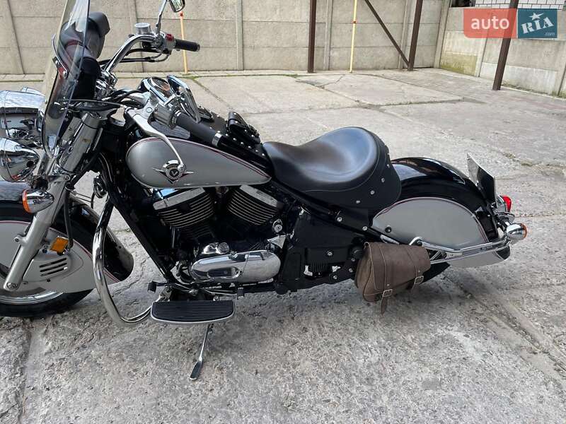 Боббер Kawasaki VN 2005 в Кам'янському