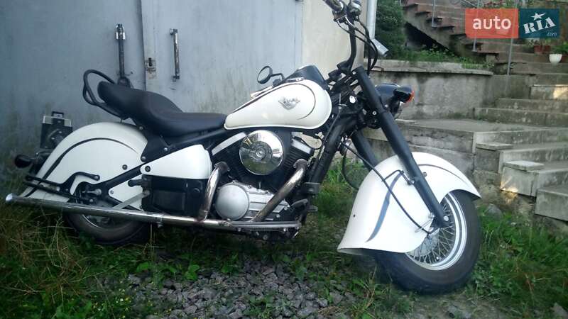 Мотоцикл Чоппер Kawasaki Vulcan 400 Classic 2004 в Ладыжине