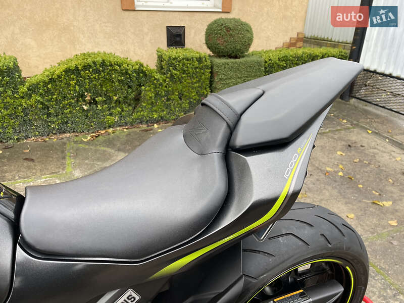 Мотоцикл Без обтікачів (Naked bike) Kawasaki Z 1000 2018 в Славуті фото 16 Мотоцикл Без обтікачів (Naked bike) Kawasaki Z 1000 2018 в Славуті