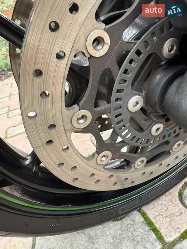 Мотоцикл Без обтекателей (Naked bike) Kawasaki Z 1000 2018 в Зенькове фото 13 Мотоцикл Без обтекателей (Naked bike) Kawasaki Z 1000 2018 в Зенькове