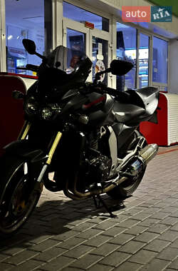 Мотоцикл Без обтекателей (Naked bike) Kawasaki Z 1000 2003 в  фото 4 Мотоцикл Без обтекателей (Naked bike) Kawasaki Z 1000 2003 в