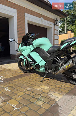 Мотоцикл Спорт-туризм Kawasaki Z 1000SX 2015 в 