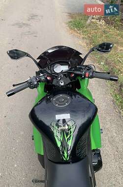 Мотоцикл Спорт-туризм Kawasaki Z 1000SX 2014 в 