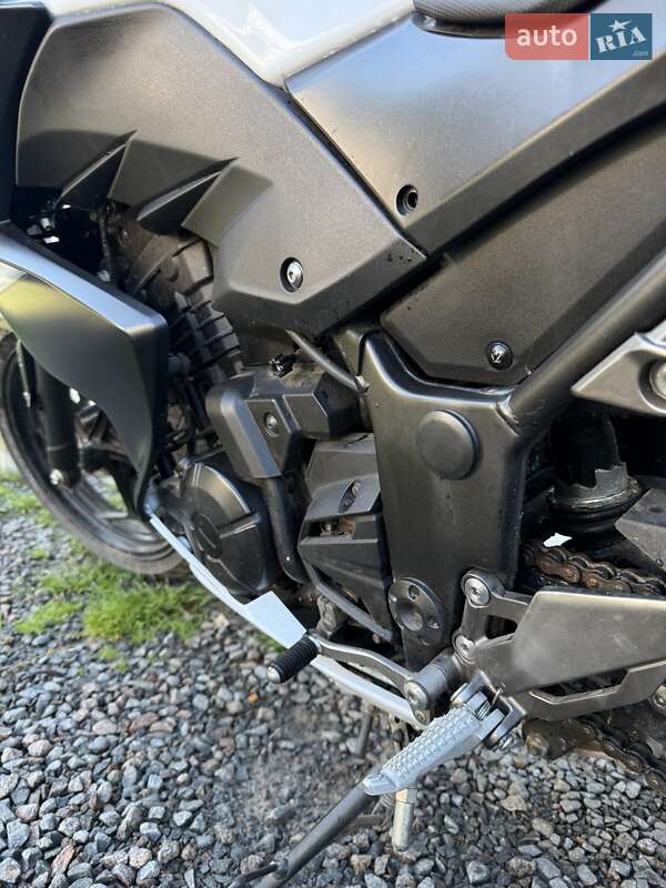 Спортбайк Kawasaki Z 250SL 2014 в Львове