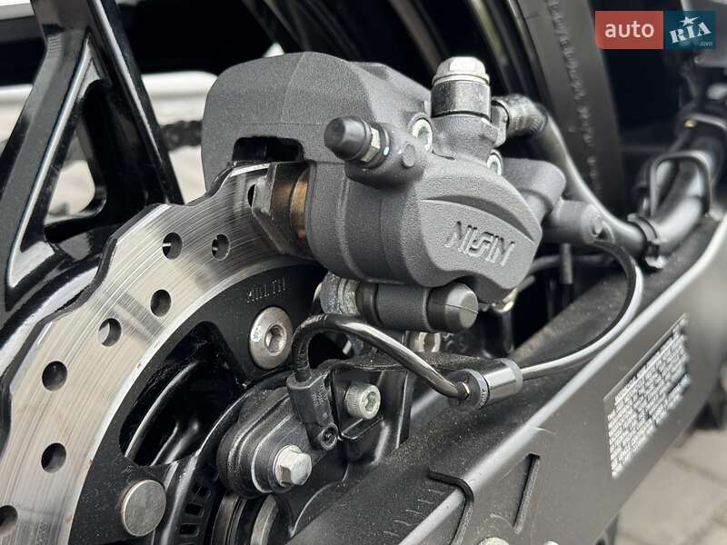 Мотоцикл Без обтекателей (Naked bike) Kawasaki Z 400 2023 в Киеве