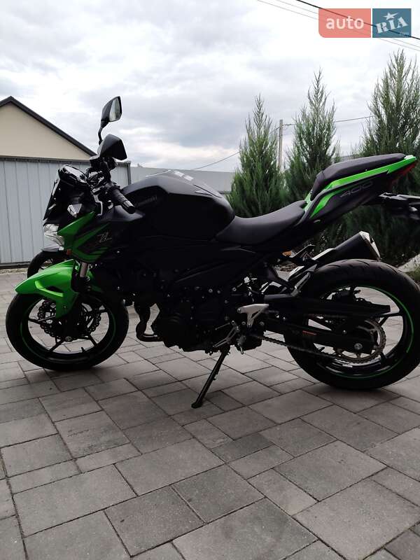 Мотоцикл Без обтекателей (Naked bike) Kawasaki Z 400 2021 в Берёзовке