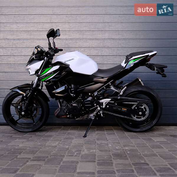 Мотоцикл Без обтекателей (Naked bike) Kawasaki Z 400 2019 в Белой Церкви