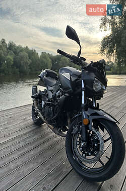 Мотоцикл Без обтекателей (Naked bike) Kawasaki Z 400 2020 в 