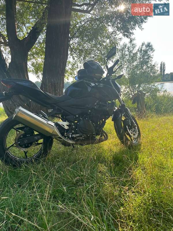 Мотоцикл Без обтекателей (Naked bike) Kawasaki Z 400 2021 в Глухове