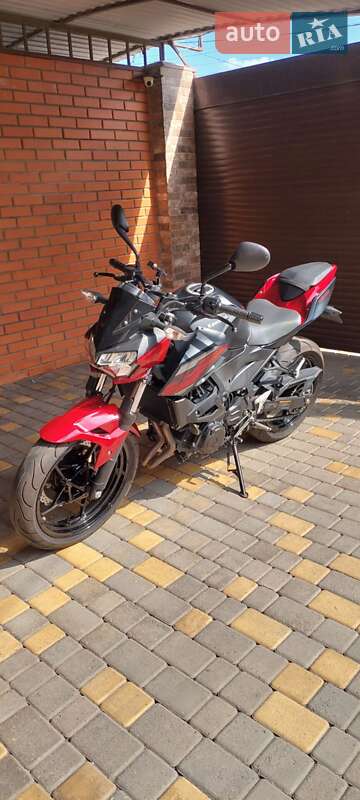 Мотоцикл Без обтекателей (Naked bike) Kawasaki Z 400 2019 в Черноморске фото 8 Мотоцикл Без обтекателей (Naked bike) Kawasaki Z 400 2019 в Черноморске