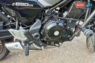 Мотоцикл Классик Kawasaki Z 650 2022 в 