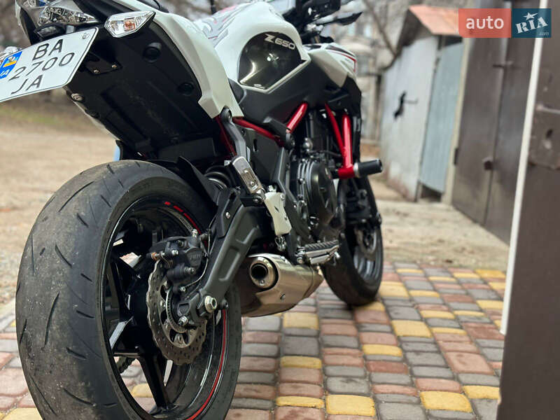 Мотоцикл Без обтекателей (Naked bike) Kawasaki Z 650 2022 в Кропивницком