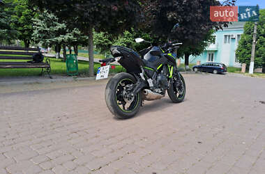 Мотоцикл Спорт-туризм Kawasaki Z 650 2022 в 