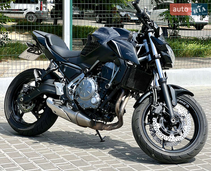 Мотоцикл Без обтікачів (Naked bike) Kawasaki Z 650 2017 в Одесі