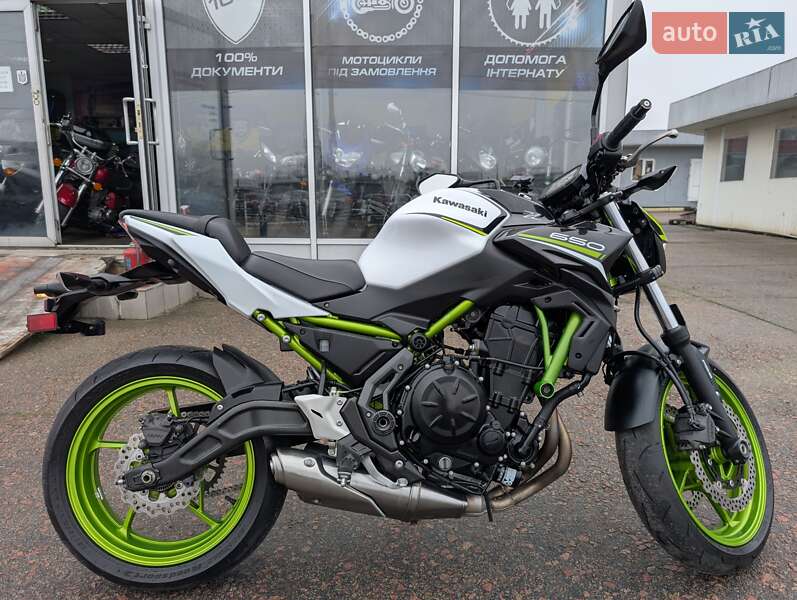 Мотоцикл Без обтекателей (Naked bike) Kawasaki Z 650 2021 в Киеве