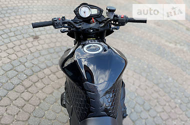 Спортбайк Kawasaki Z 750 2011 в 