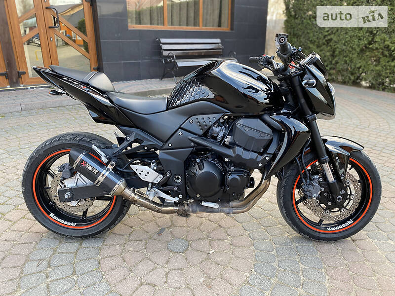 Спортбайк Kawasaki Z 750 2011 в 
