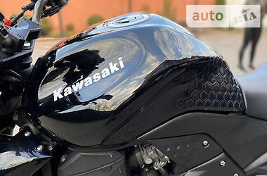 Спортбайк Kawasaki Z 750 2011 в 