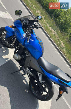 Мотоцикл Спорт-туризм Kawasaki Z 750S 2005 в 