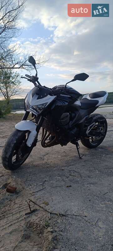 Мотоцикл Без обтікачів (Naked bike) Kawasaki Z 800 2016 в Ізюмі