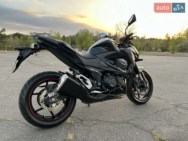 Мотоцикл Без обтекателей (Naked bike) Kawasaki Z 800 2013 в Днепре