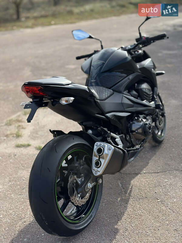 Мотоцикл Без обтекателей (Naked bike) Kawasaki Z 800 2013 в Сновске