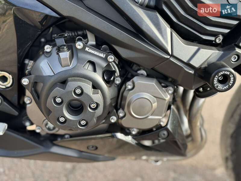 Мотоцикл Без обтекателей (Naked bike) Kawasaki Z 800 2013 в Сновске