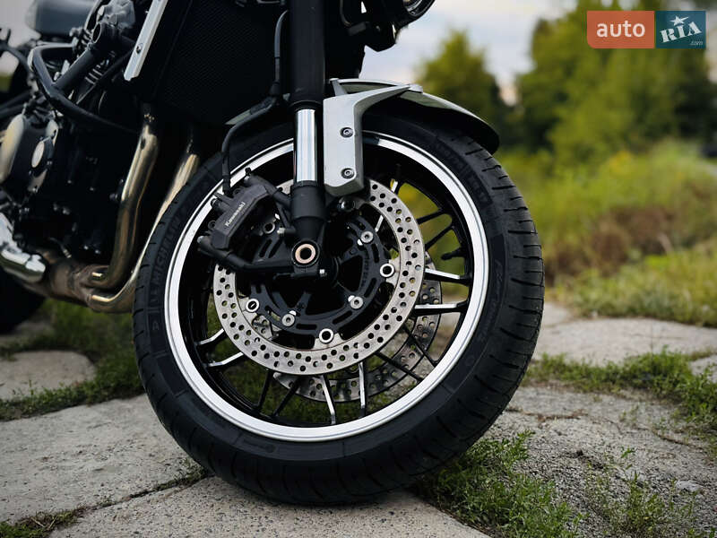 Мотоцикл Классик Kawasaki Z 900RS 2020 в Киеве фото 20 Мотоцикл Классик Kawasaki Z 900RS 2020 в Киеве