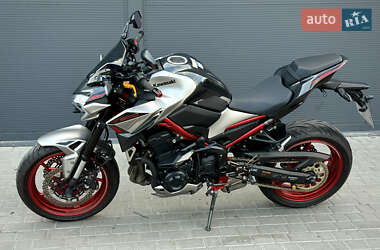 Мотоцикл Без обтекателей (Naked bike) Kawasaki Z900 2023 в Днепре