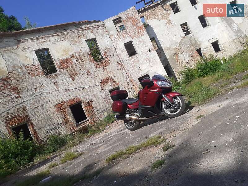 Мотоцикл Спорт-туризм Kawasaki ZG 1400 2008 в Сарнах