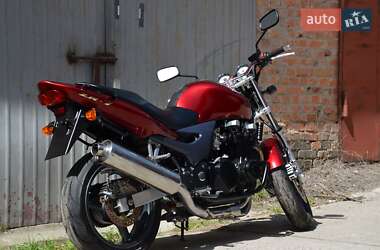Мотоцикл Классик Kawasaki ZR 2001 в 