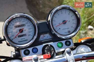 Мотоцикл Классик Kawasaki ZR 2001 в 
