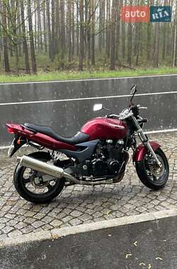Мотоцикл Классик Kawasaki ZR 2001 в 