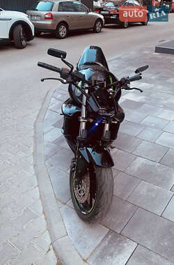 Мотоцикл Без обтекателей (Naked bike) Kawasaki ZR 2004 в 