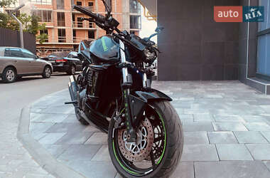 Мотоцикл Без обтекателей (Naked bike) Kawasaki ZR 2004 в 