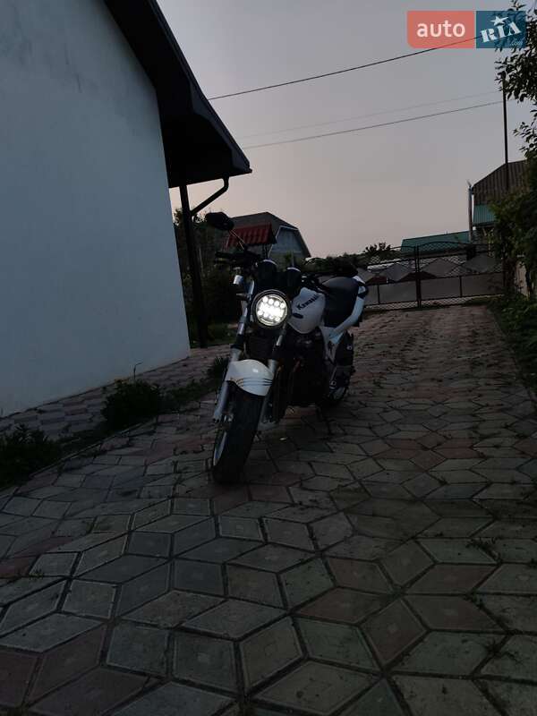 Мотоцикл Без обтекателей (Naked bike) Kawasaki ZR 2001 в Кельменцах фото 6 Мотоцикл Без обтекателей (Naked bike) Kawasaki ZR 2001 в Кельменцах