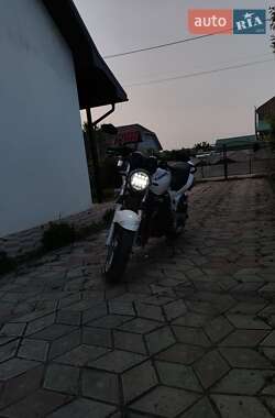 Мотоцикл Без обтекателей (Naked bike) Kawasaki ZR 2001 в 