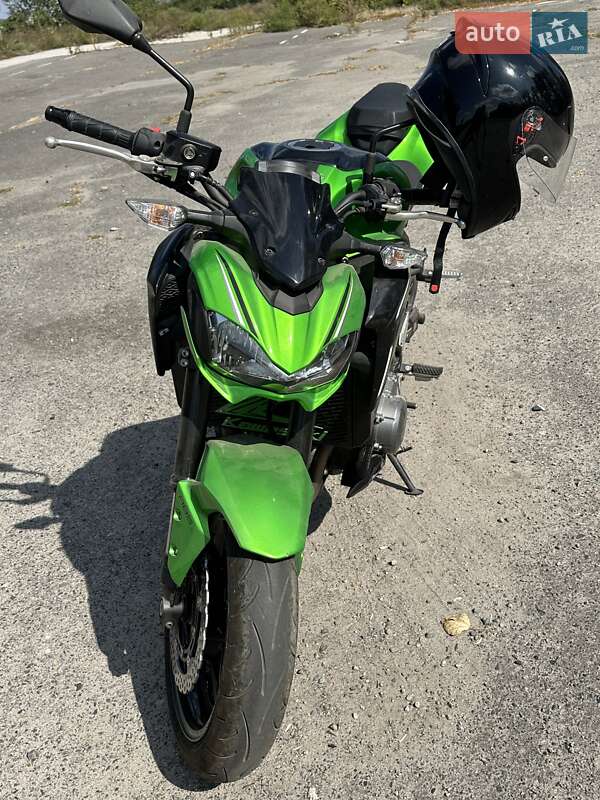 Спортбайк Kawasaki ZR 2017 в 