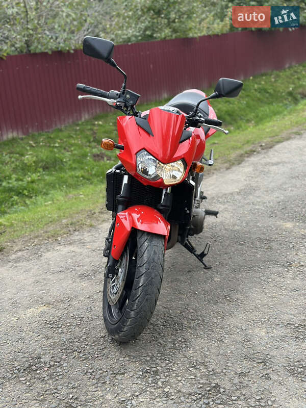 Мотоцикл Кросс Kawasaki ZR 2004 в Старом Самборе