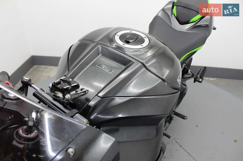 Спортбайк Kawasaki ZX 10R 2019 в Гнівані фото 14 Спортбайк Kawasaki ZX 10R 2019 в Гнівані