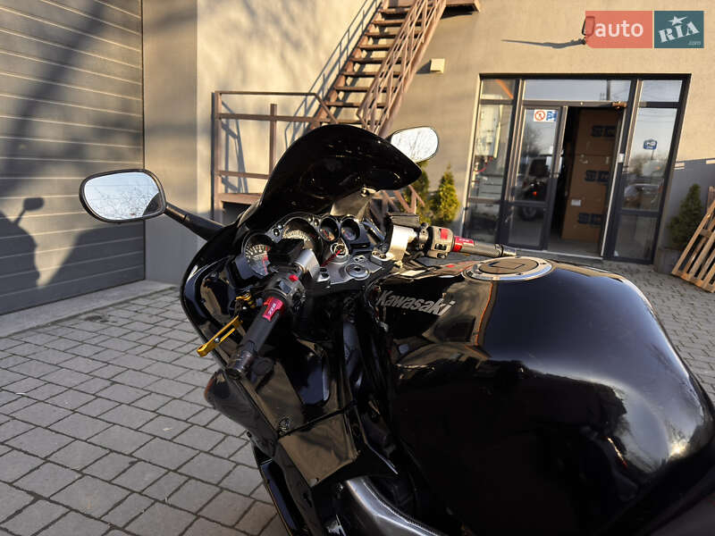 Спортбайк Kawasaki ZX 12R 2002 в Ивано-Франковске фото 37 Спортбайк Kawasaki ZX 12R 2002 в Ивано-Франковске