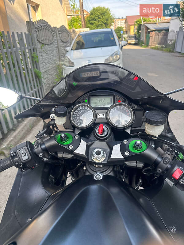 Спортбайк Kawasaki ZX 14 2015 в Хмельницькому