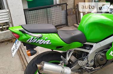 Спортбайк Kawasaki ZX 9R 1998 в 